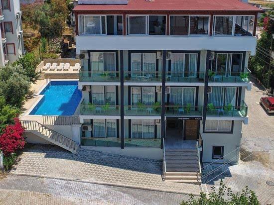 Airport Guelluek Otel Milas Esterno foto